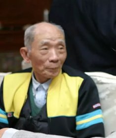 石门县91岁赴台老人字字深情传家风贺中秋