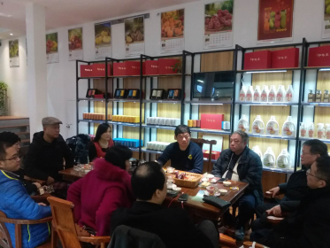 雨花区台办组织区内台商召开座谈会