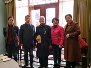 长沙县台办看望参加“9·3”大阅兵的国民党抗战老兵