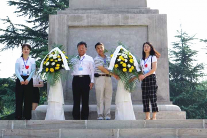 两岸青年学生访常德