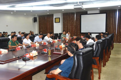 省委台办副主任傅雷赴益阳作台海形势报告