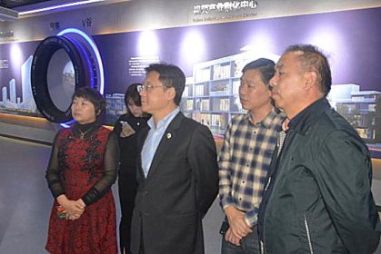 上海台协会会长李政宏一行赴开福区考察