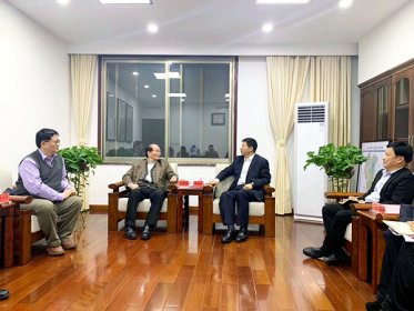 株洲市委副书记王洪斌会见台商范德炉一行