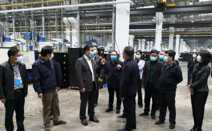 省委台办主任肖祥清陪同副省长何报翔赴岳调研外贸工作