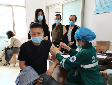 常德市台办扎实做好在常台胞疫苗接种服务工作