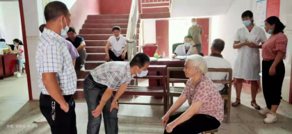 坚守“人民至上”精神内核  肩负疫情防控守土之责--省委台办驻安仁县安平镇