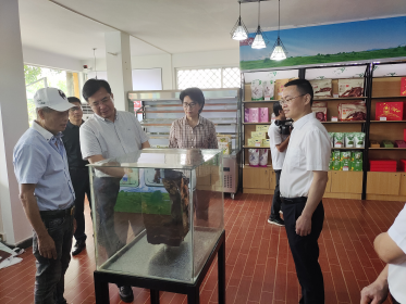 常德市长邹文辉走访调研台资企业
