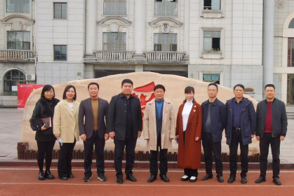 株洲市台办赴株洲市外国语石峰学校考察