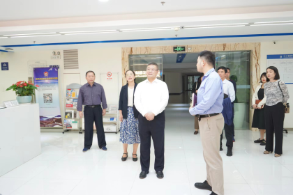 长沙市委组织部副部长杨俊走访调研湘江新区人才交流基地