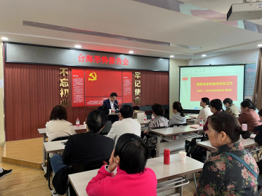 长沙市西湖社区举行台海形势报告会