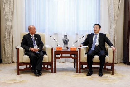 潘贤掌会见台湾民意代表交流参访团