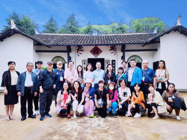 台中市华夏文化经济交流团来黄兴故居纪念馆交流参访