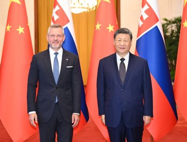 <b>习近平同斯洛伐克总统佩列格里尼会谈</b>