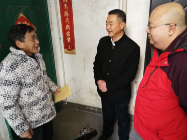 株洲市委台办慰问天元区云里社区困难群众