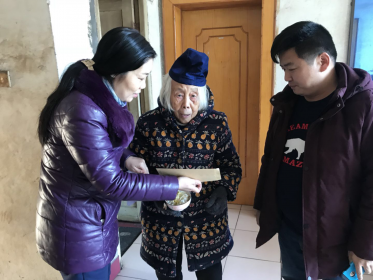 开福区台办走访慰问台胞台属