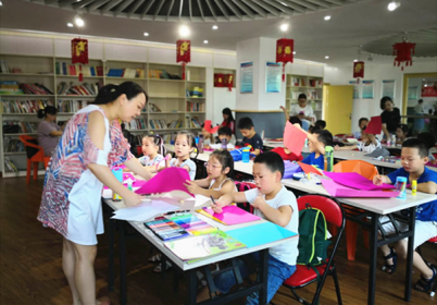 爱我宝岛知我台湾，开福娃娃妙笔绘出心中所盼
