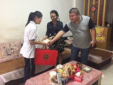 长沙县泉塘街道中秋关心慰问台胞