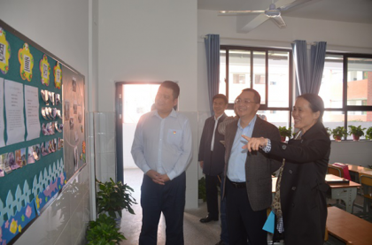 天心区赤岭路街道开展市、区政协委员结对长沙市涉台教育基地活动