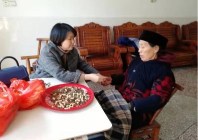 湘西州保靖县台办慰问台胞台属