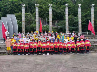 永州双牌阳明山学校开展庆“六一”爱国教育活动